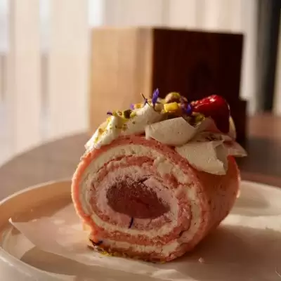 Рулет с малиной 