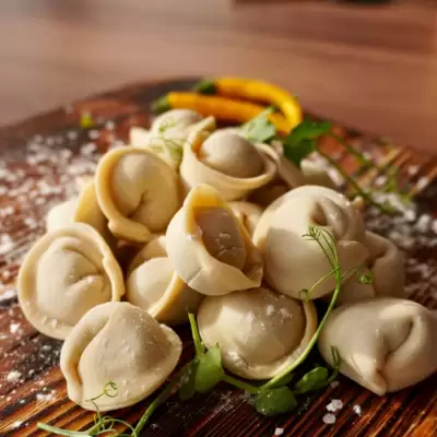 Пельмени со свининой и говядиной зам. 