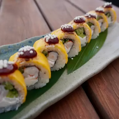 Ролл Чеддер с креветкой и соусом BBQ