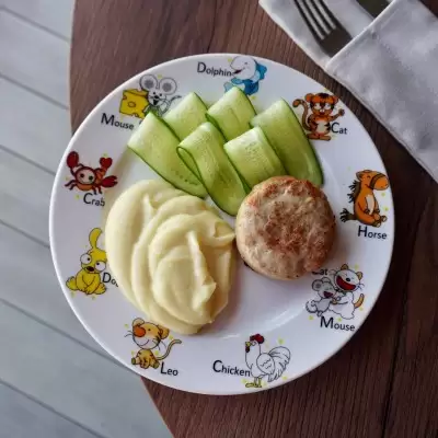 Котлета из цыпленка с картофельным пюре