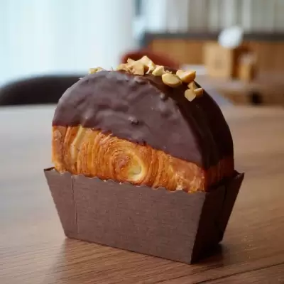 Круассан шоколадно-ореховый